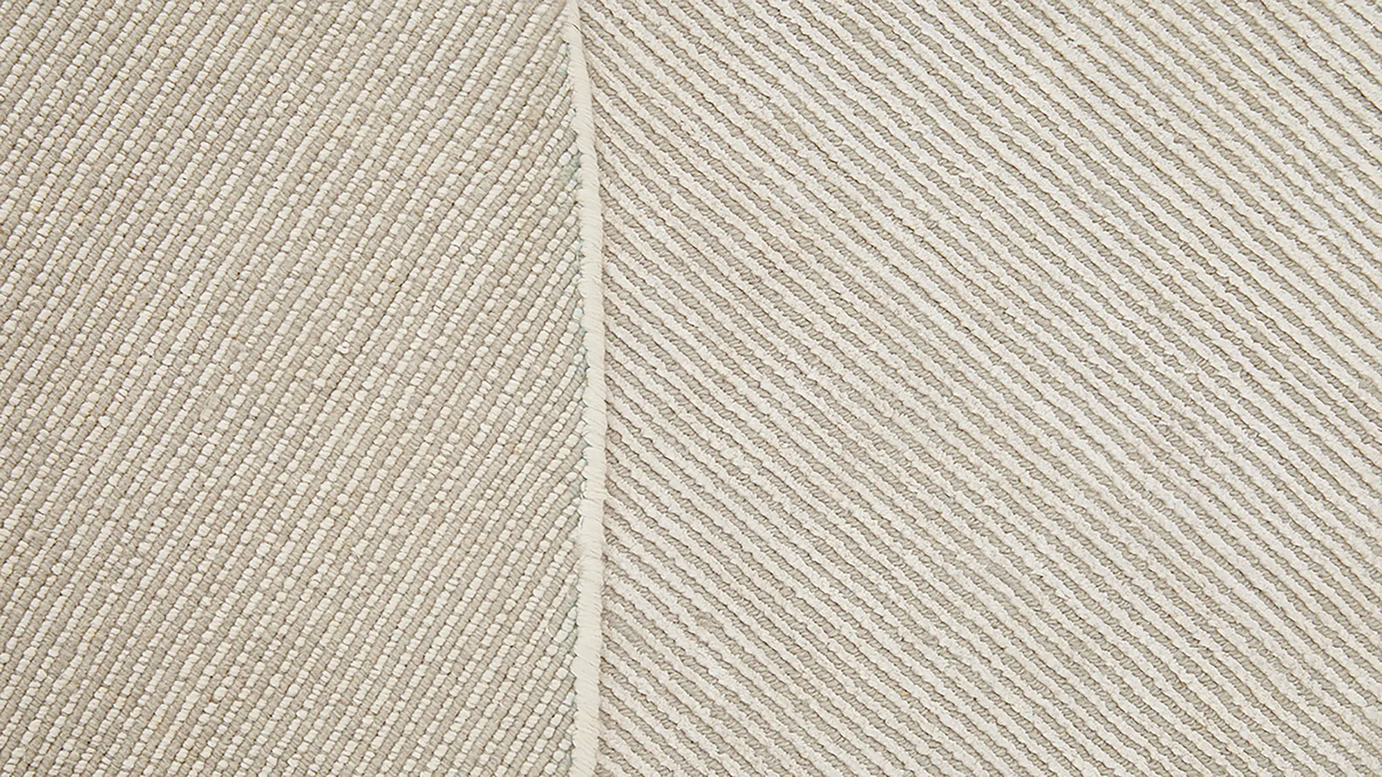 фото ковра PURE BD12/D001 от магазина HandsGallery