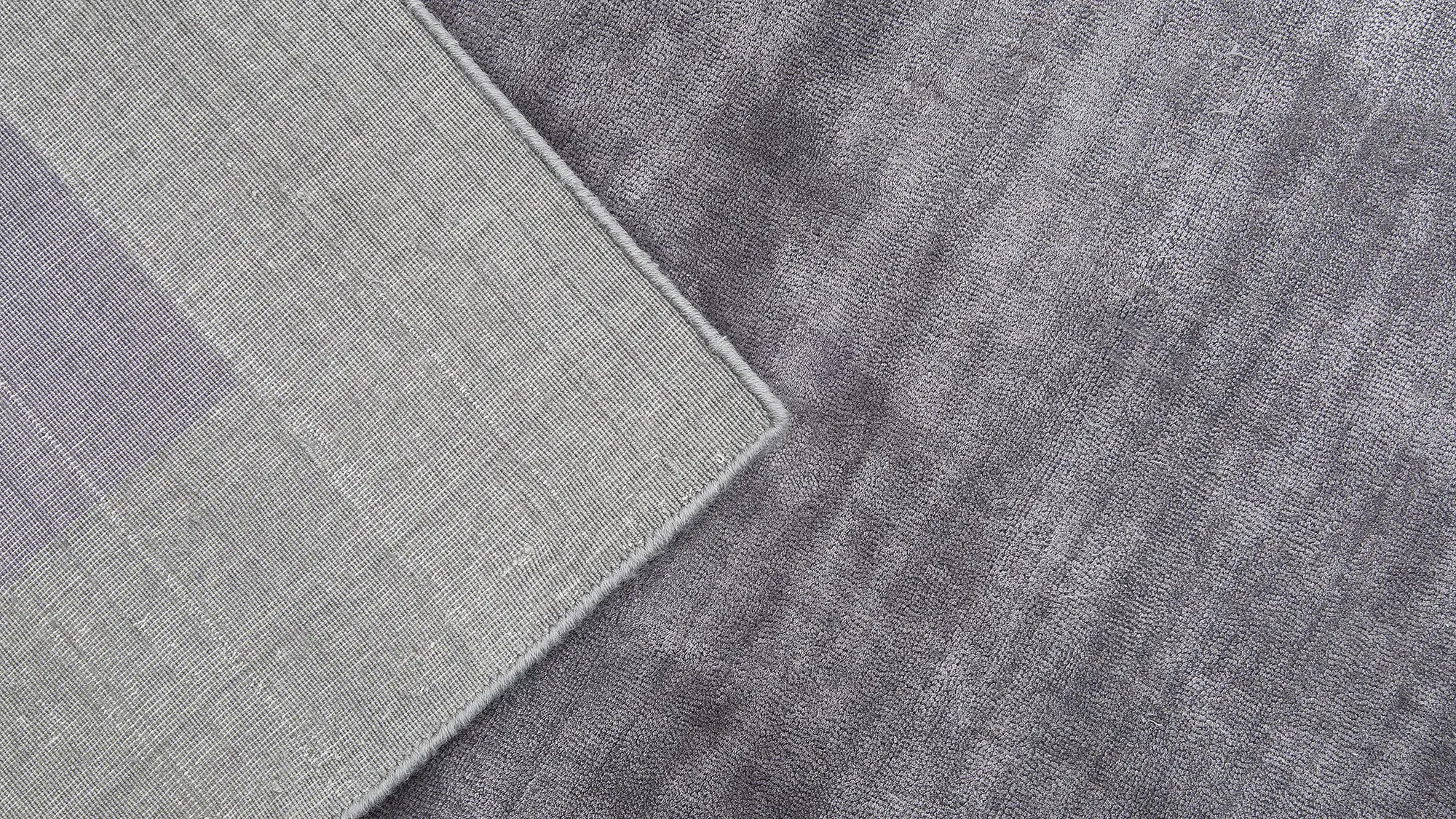 фото ковра FRENO GREY/LILAC от магазина HandsGallery