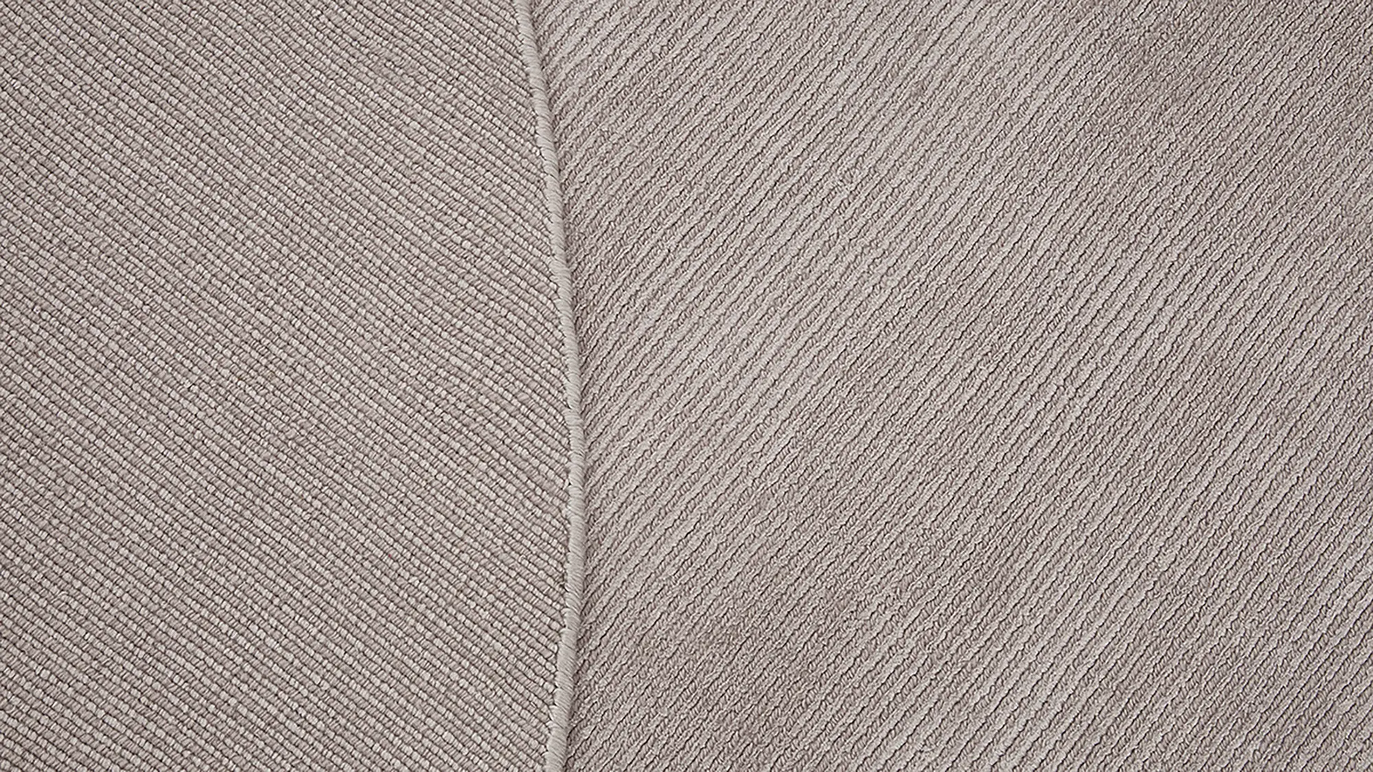 фото ковра PURE SIL от магазина HandsGallery