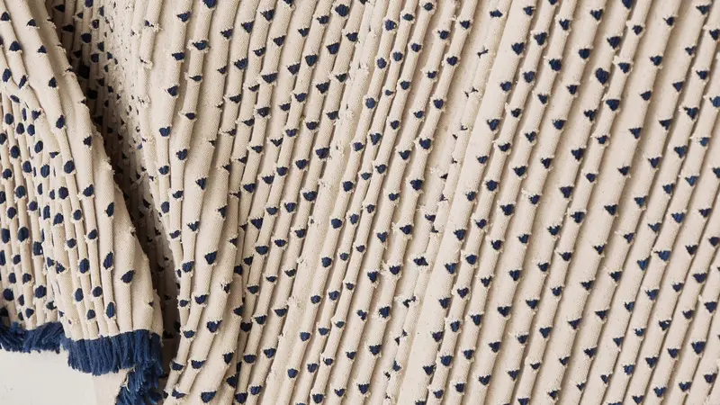 HandsGallery Ковры, созданные вручную WALLART Undyed White/Navy Blue