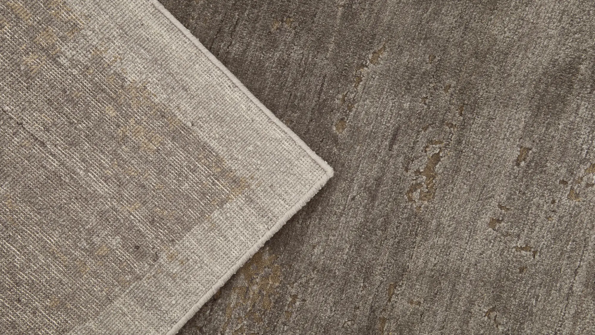 фото ковра ABSTRACTIO Frost Gray/Medium Gray от магазина HandsGallery