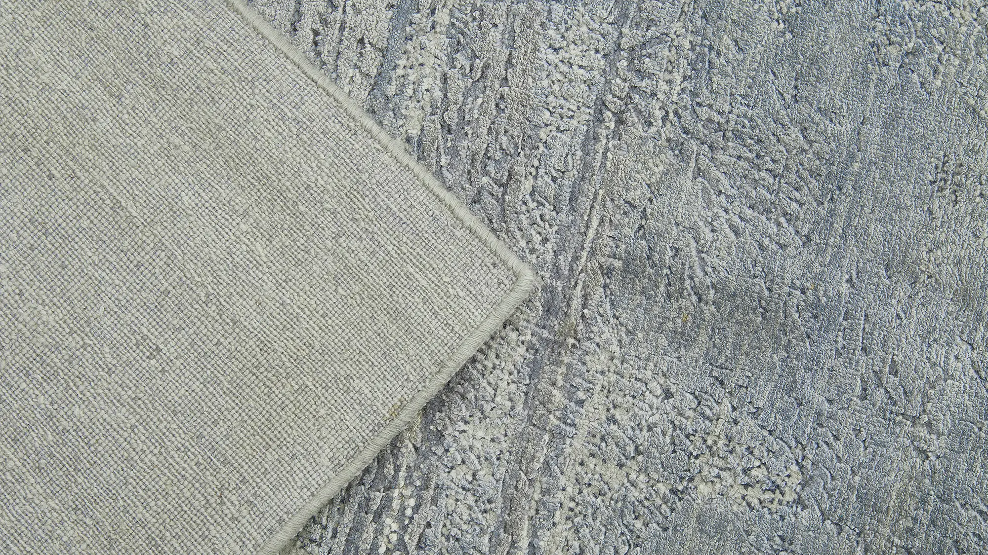 фото ковра ABSTRACTIO PJ-184 GREY GOLD от магазина HandsGallery
