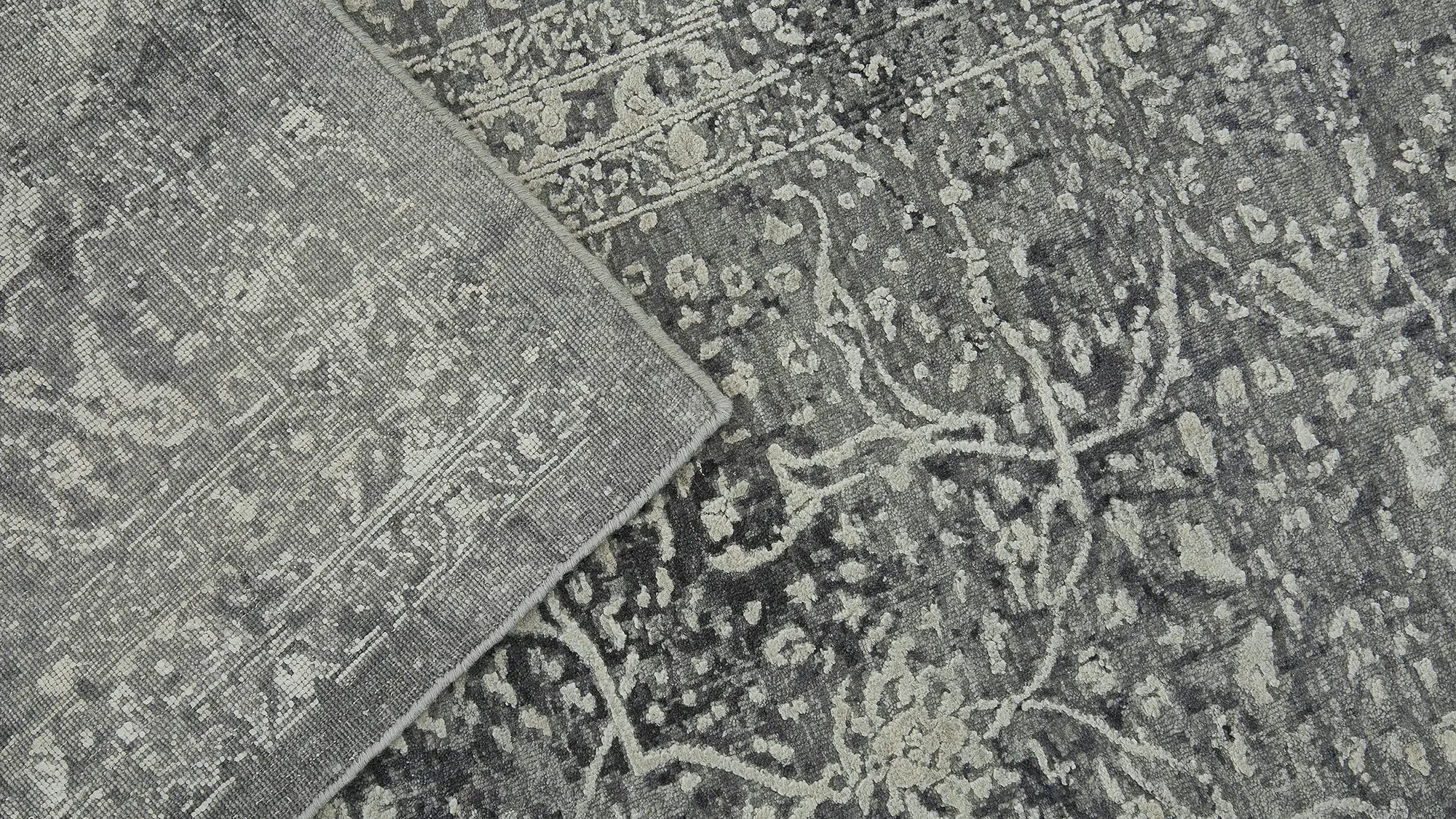 фото ковра HERITAGE VKS-101 Slate Grey-Silver от магазина HandsGallery